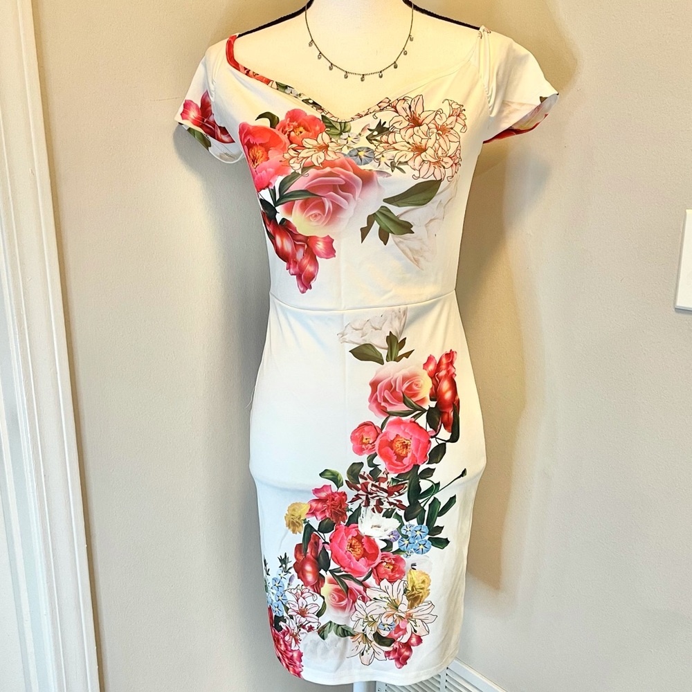 White floral print bodycon dress